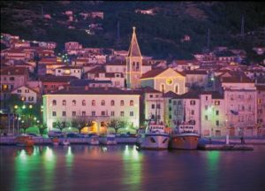 makarska by night 300x216 Makarska