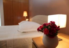 Bed & Flowers