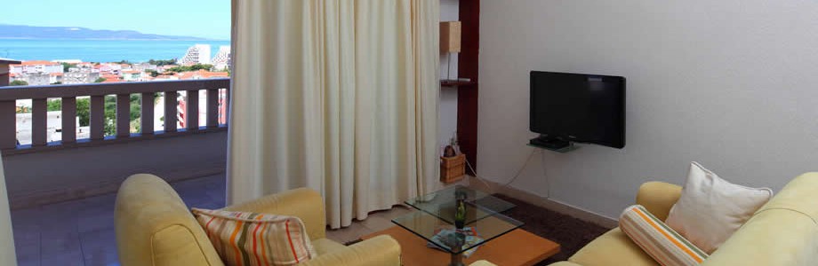 Accommodation for 6 to 8 in Makarska